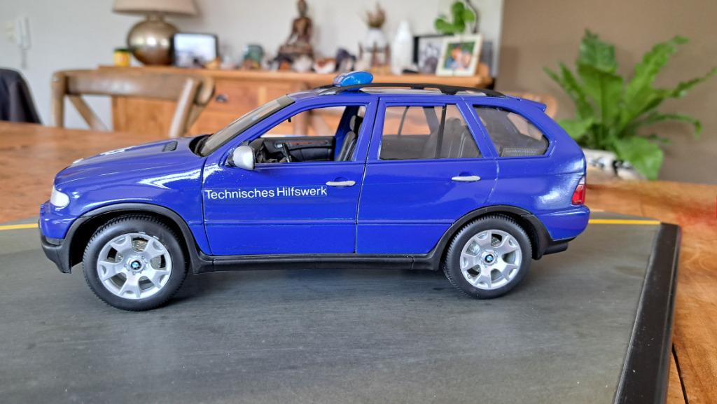 BMW X5 Duitse civiele bescherming 1:18, Hobby & Loisirs créatifs, Voitures miniatures | 1:18, Comme neuf, Voiture, Welly, Enlèvement ou Envoi