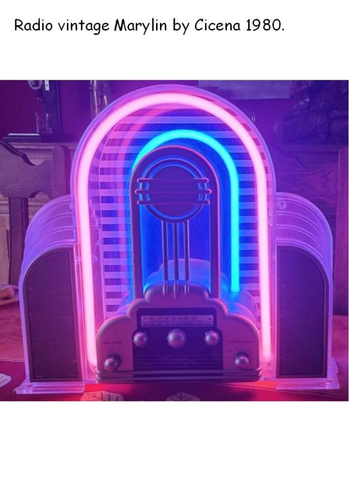 Radio Marilyn avec néons., Antiquités & Art, Antiquités | Autres Antiquités, Enlèvement