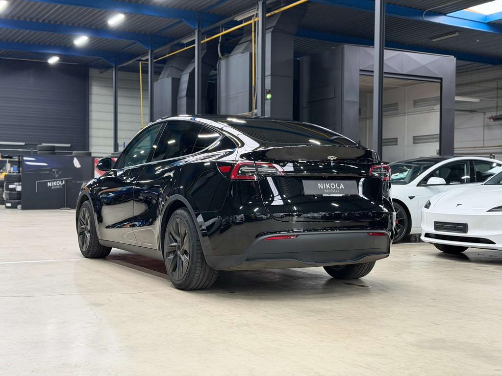Tesla Model Y REAR WHEEL DRIVE - FULL BLACK - AUTOPILOT ACTI, Auto's, Achterwielaandrijving, Gebruikt, Zwart, 5 zetels