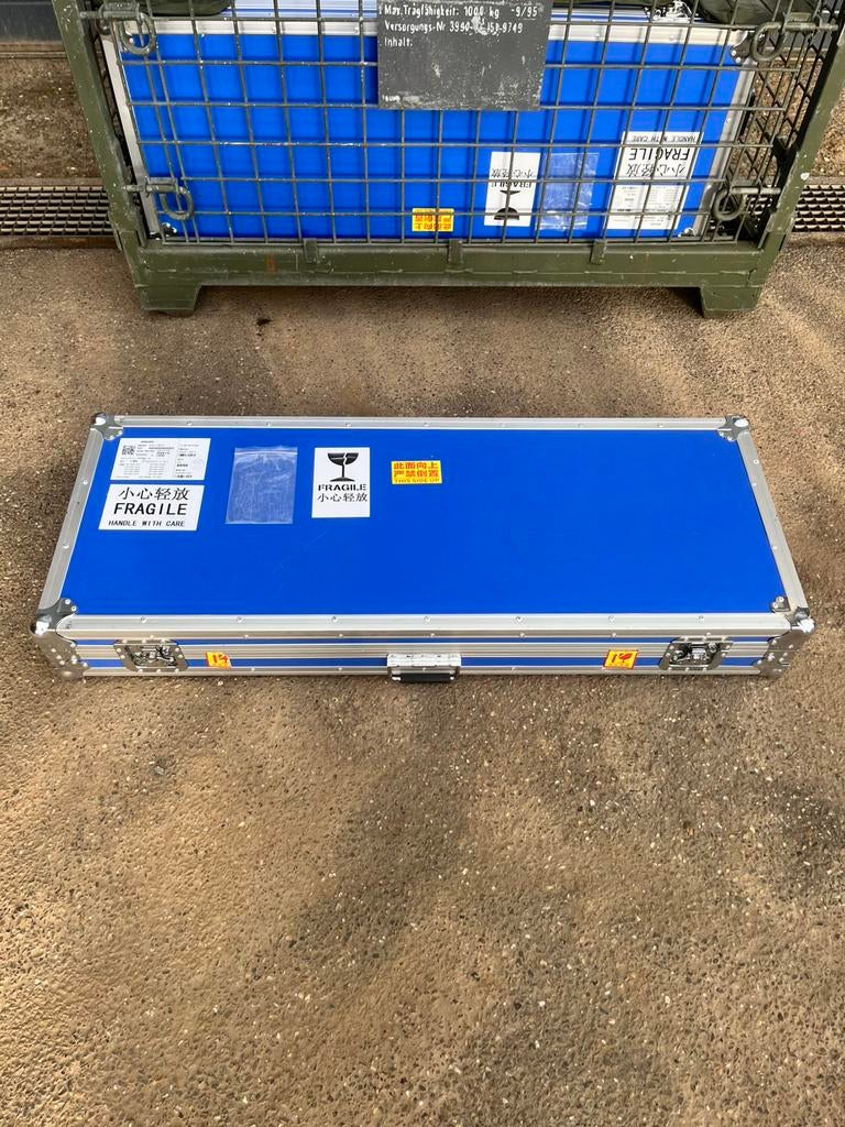 Gloednieuwe flightcase's,, Ophalen