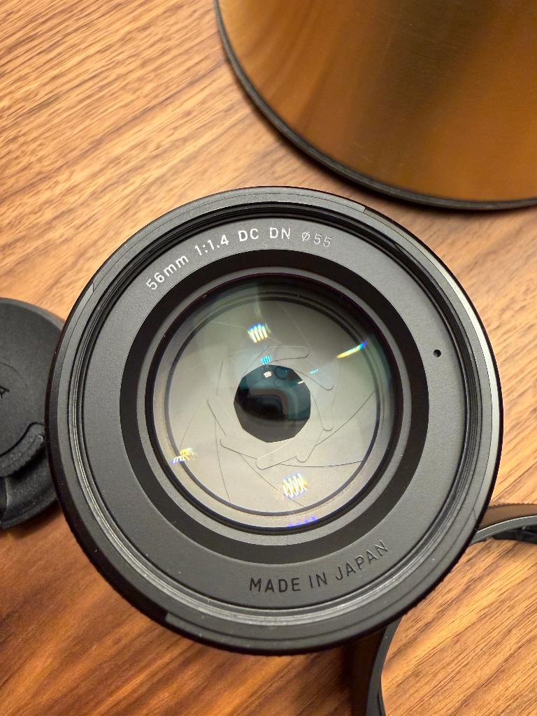 SIGMA 56mm F1.4 DC DN (C) Fuji XF, TV, Hi-fi & Vidéo, Photo | Lentilles & Objectifs, Enlèvement ou Envoi, Comme neuf, Lentille standard