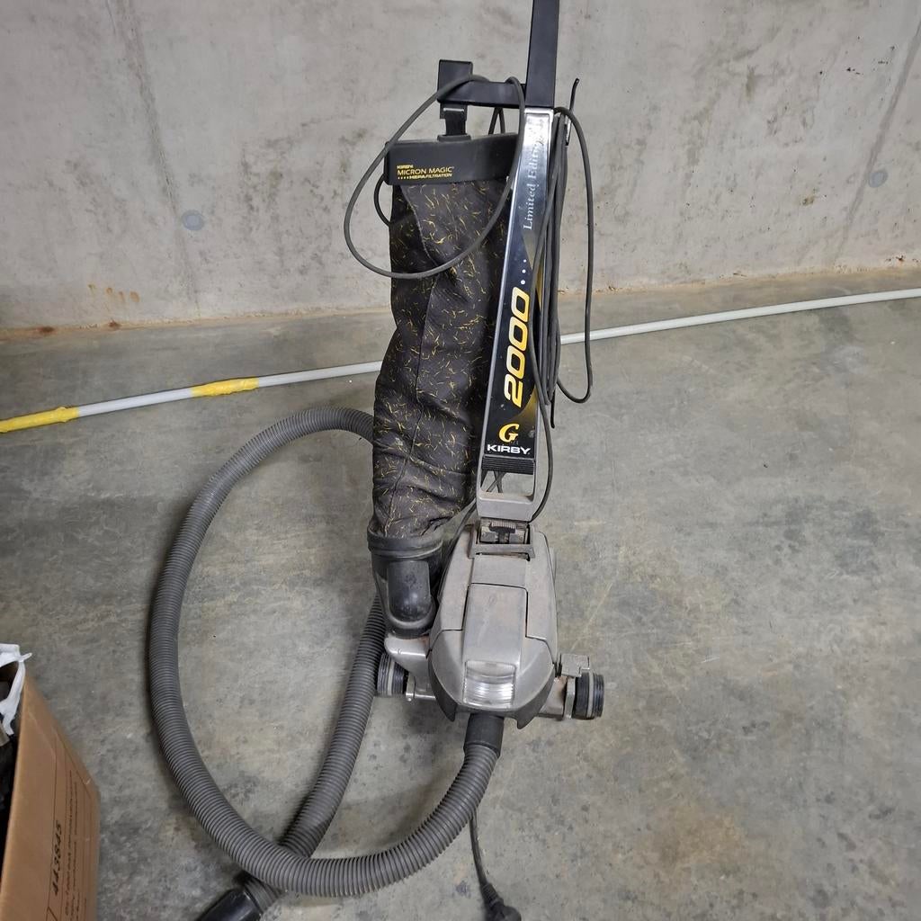 Kirby stofzuiger, Ophalen, Stofzuiger