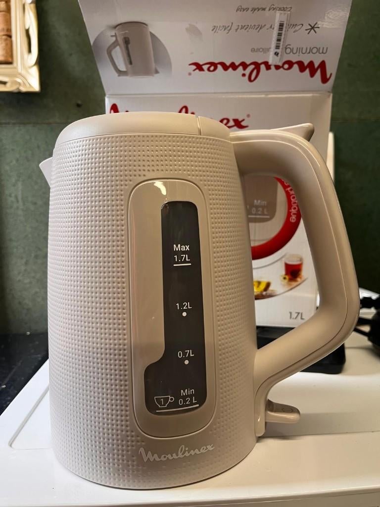 Moulinex waterkoker, Elektronische apparatuur, 1 tot 2 liter, Ophalen of Verzenden, Nieuw