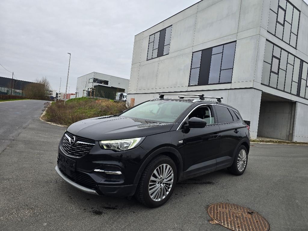 Opel Grandland x 1.2i AUTOMAAT - 118 000km - 04/2018, 4 deurs, 1199 cc, Zwart, SUV of Terreinwagen