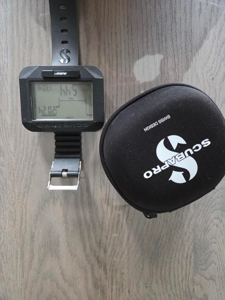 Ordinateur de plongée scubapro, Ophalen, Duikcomputer