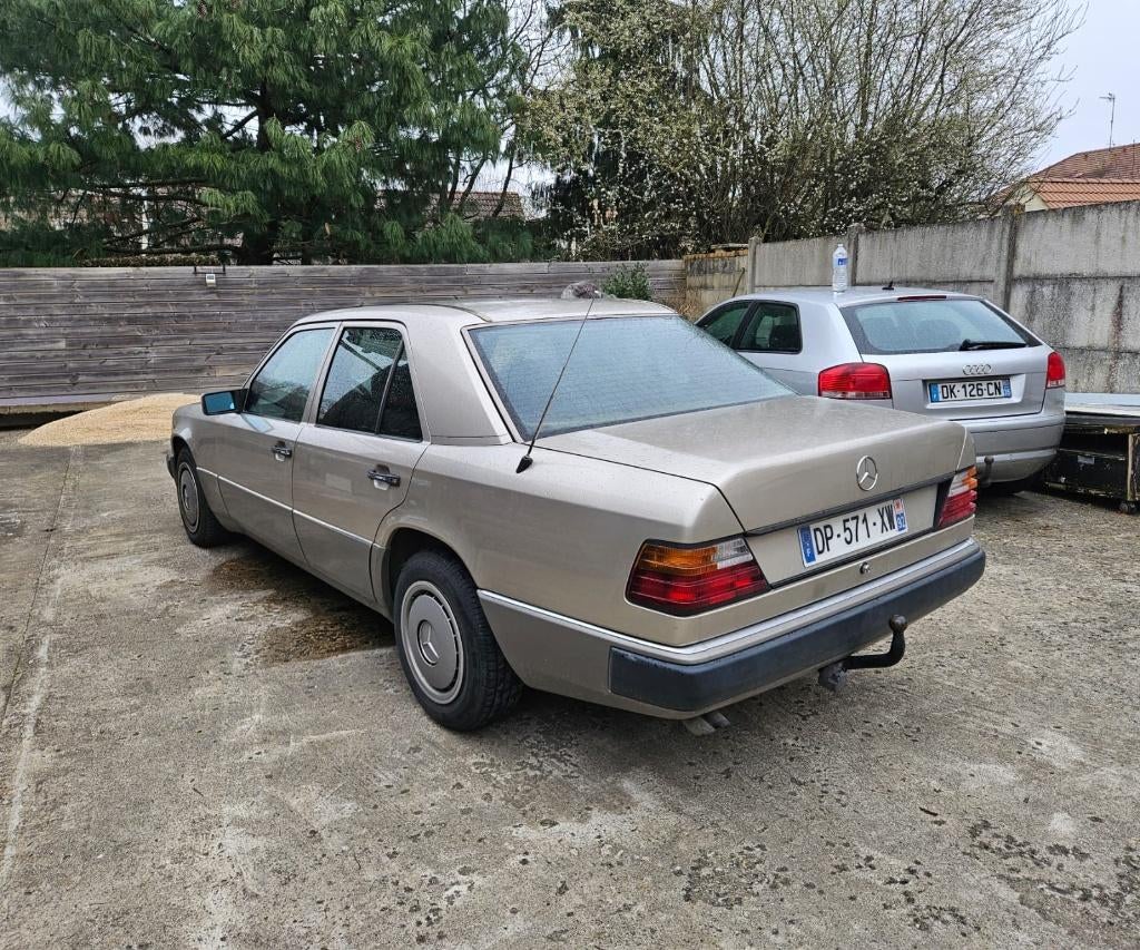 Mercedes W124, E250D, Multiklepper, Automaat! 250D, Auto's, 4 deurs, Mercedes-Benz, Particulier, Te koop
