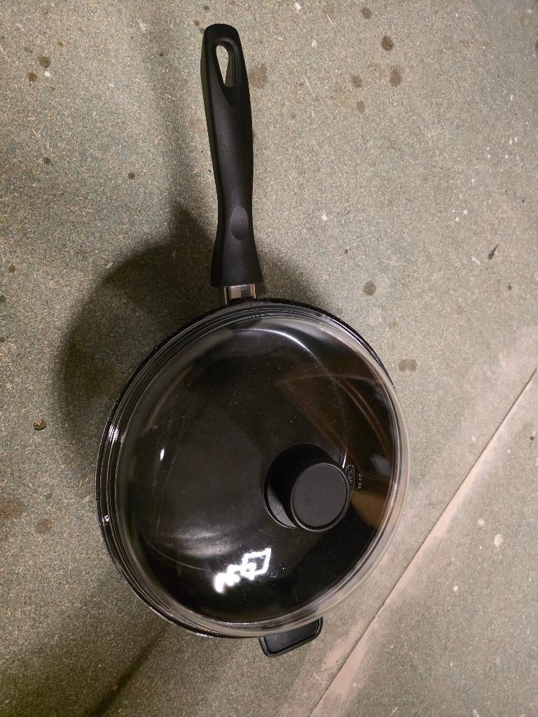 Pyrox koekenpan met een diameter van 32 cm met glazen deksel, Overige materialen, Ophalen of Verzenden, Zo goed als nieuw, Keramische plaat