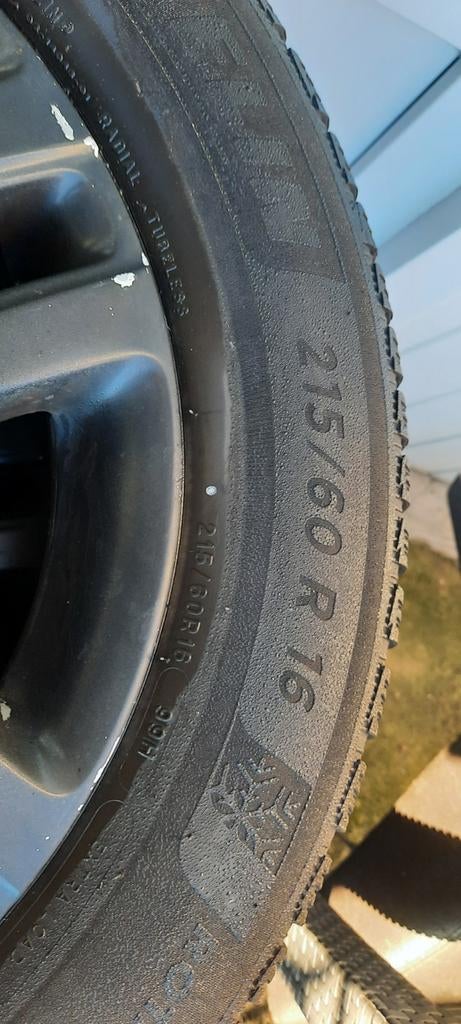 Pneus sur jantes 4 pcs etat utilisé pour vw golf, Enlèvement, Pneu(s)