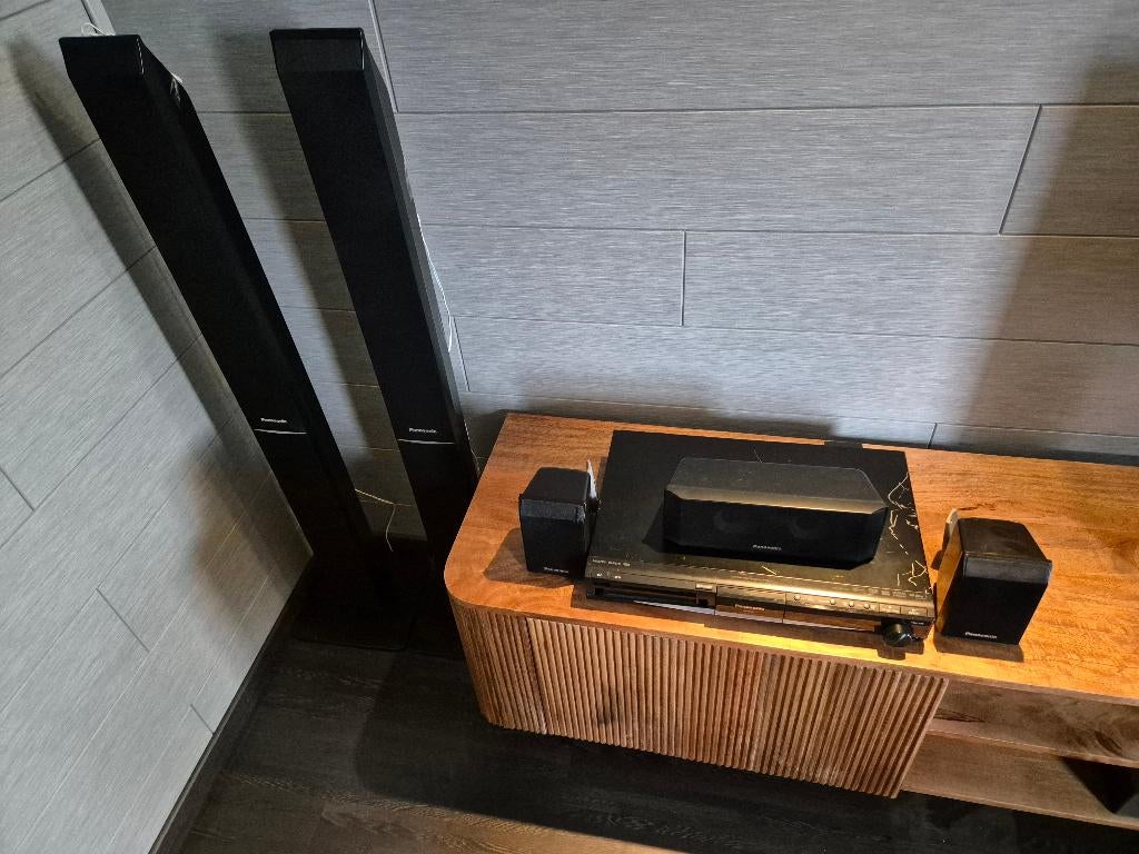 Système ambiophonique 5.1 SAPT560 de Panasonic, Lecteur Blu-ray, Panasonic, Enlèvement, Utilisé