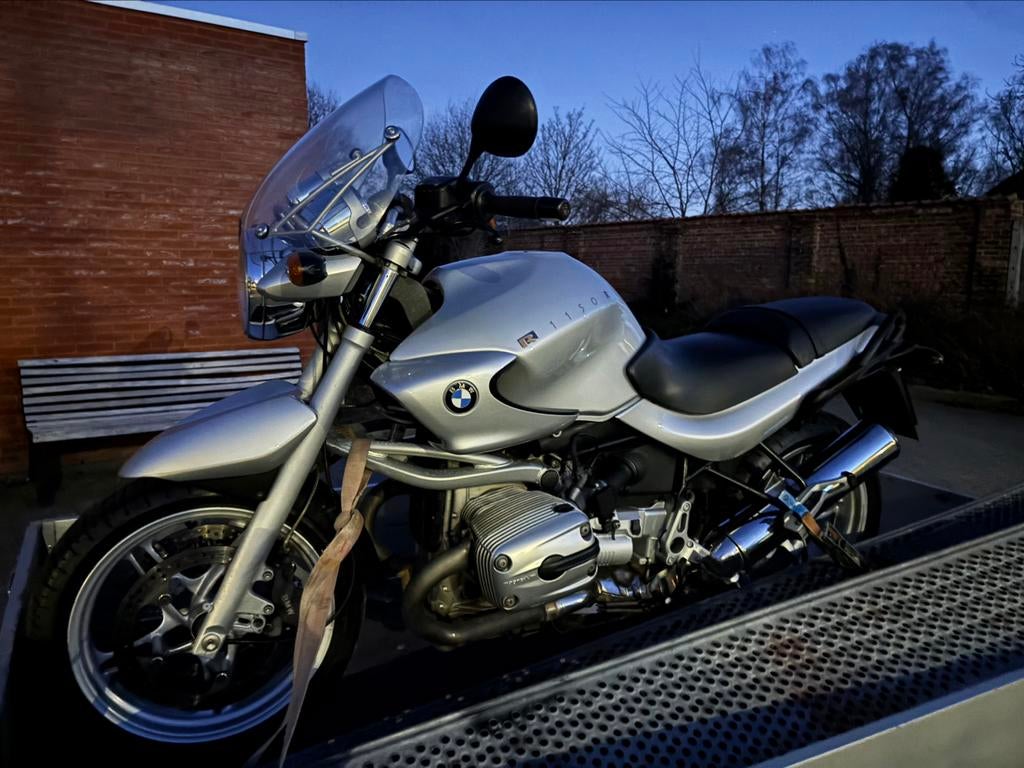 mooie BMW R1150R met kofferset ** gekeurd voor verkoop