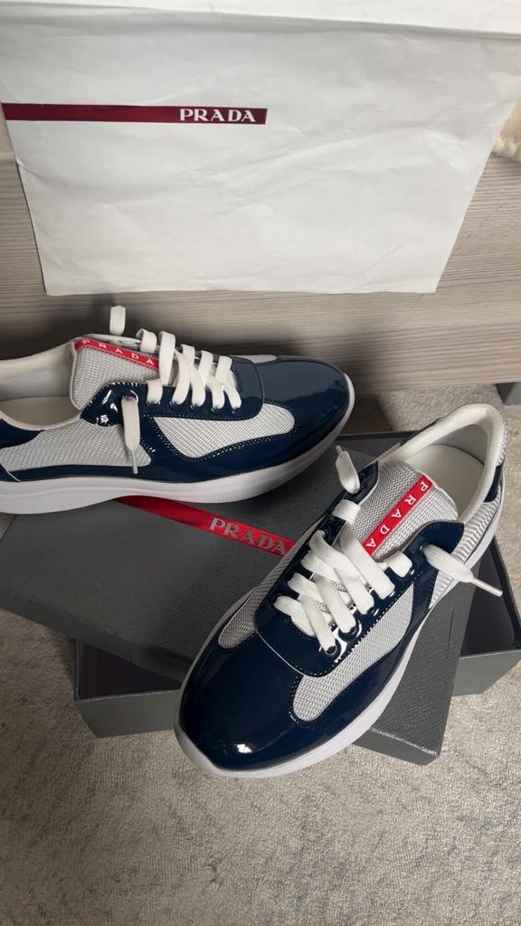 Prada cups, Ophalen, Zo goed als nieuw, Blauw