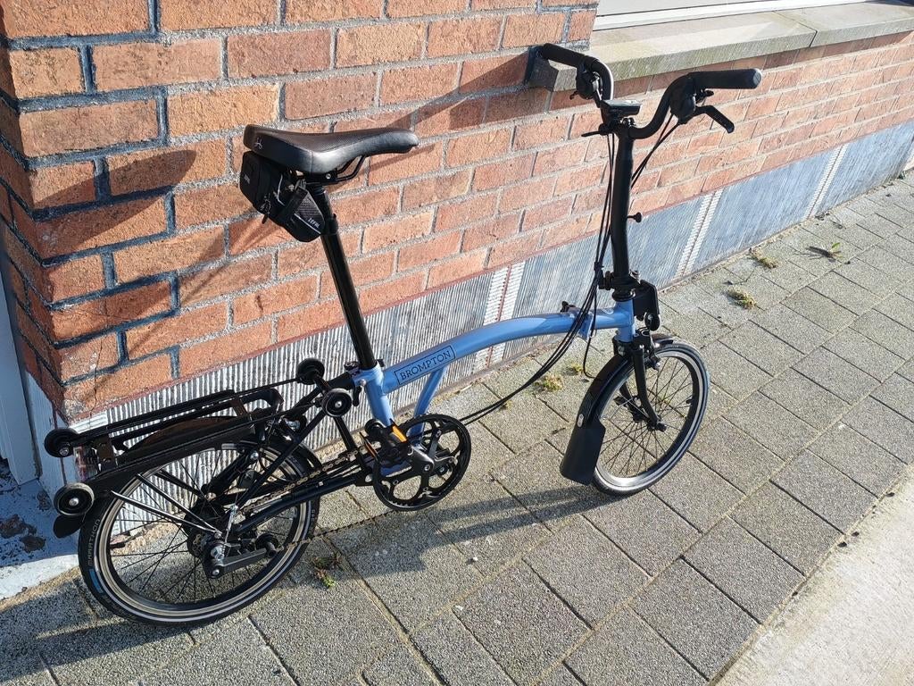 Mooie blauwe Brompton 6sp zo goed als nieuw 100km., Fietsen en Brommers, Fietsen | Vouwfietsen, Ophalen, Brompton