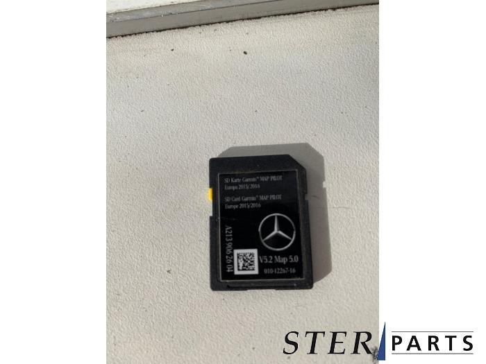 Navigation carte SD d'un Mercedes E-Klasse, Neuf, -, -, Enlèvement ou Envoi