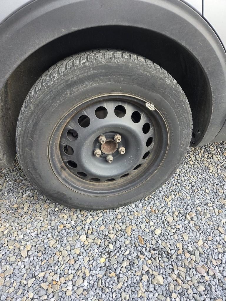 4 jantes acier 5*108 avec pneu hiver 215/65 R17 Peugeot 5008, Pneus et Jantes, Véhicule de tourisme, 17 pouces, Enlèvement