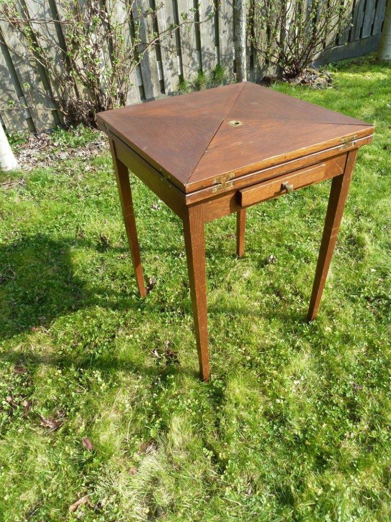 Oud uitklapbaar tafeltje / hoogte 78 cm, Antiek en Kunst, Ophalen