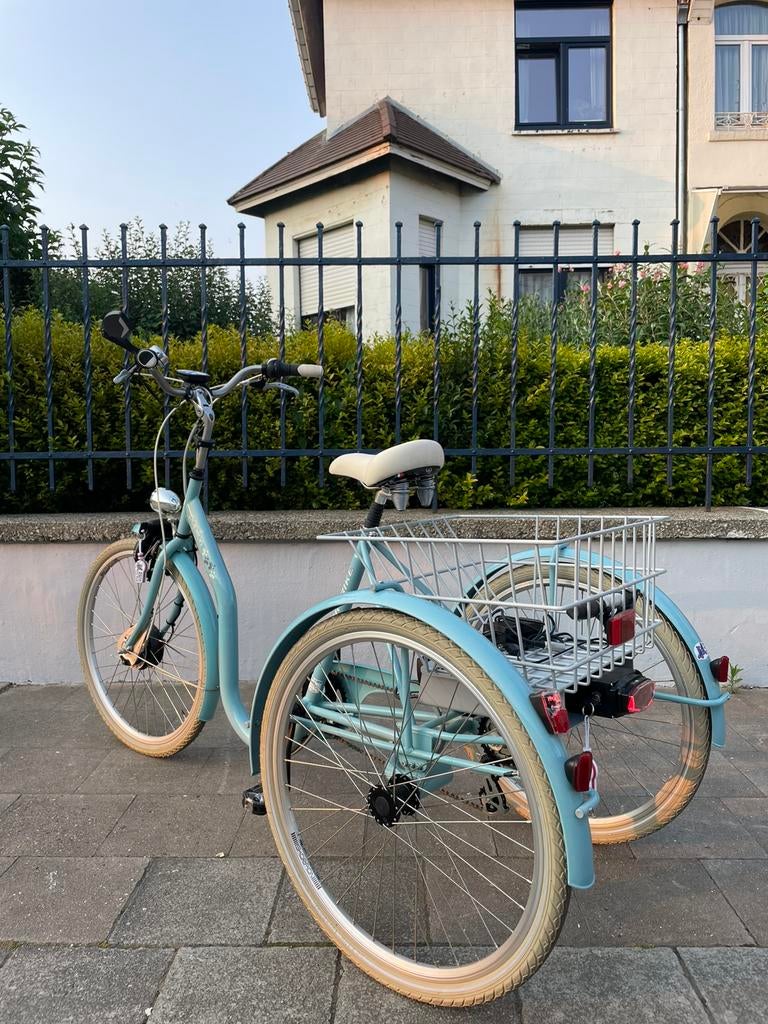 Tricycle à assistance électrique Tri-Bike état neuf, Enlèvement ou Envoi, Comme neuf, Fauteuil roulant électrique
