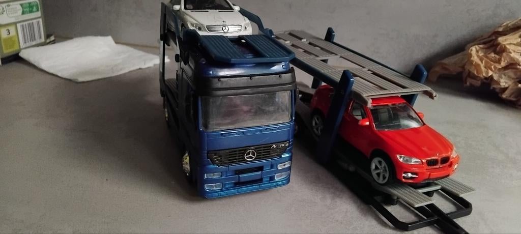 Mb actross autotransporter 1/43, Hobby en Vrije tijd, Modelauto's | 1:43, Ophalen of Verzenden, Auto