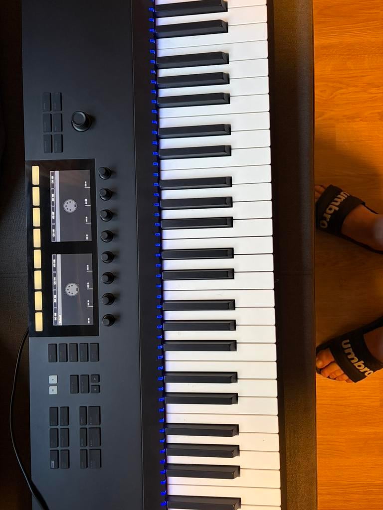 Komplete kontrol s88 mk2, Musique & Instruments, Claviers, Comme neuf, Enlèvement