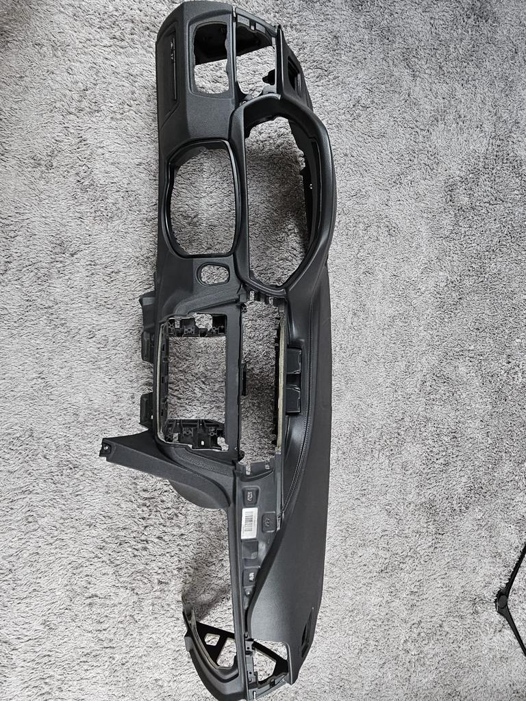 Tableau de bord en cuir BMW F30/F31/F32/F33/F36 — 630€, Enlèvement, BMW