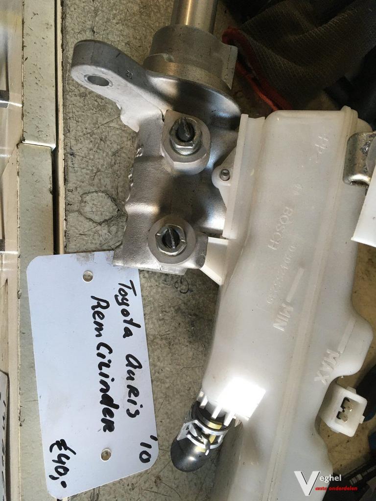toyota auris hoofdremcilinder '09, Gebruikt, -, -, Ophalen of Verzenden