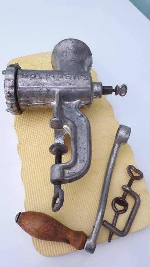 Bolinder universele vleesmolen, Ophalen