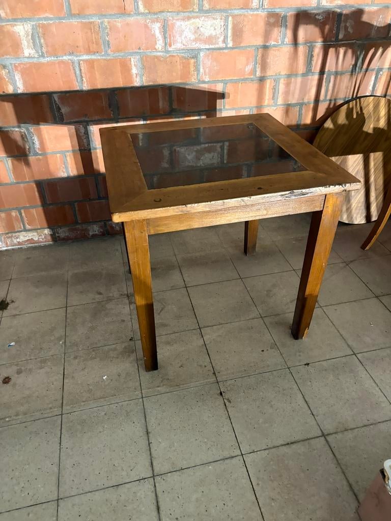 Houten tafel met stenen binnenblad, Ophalen