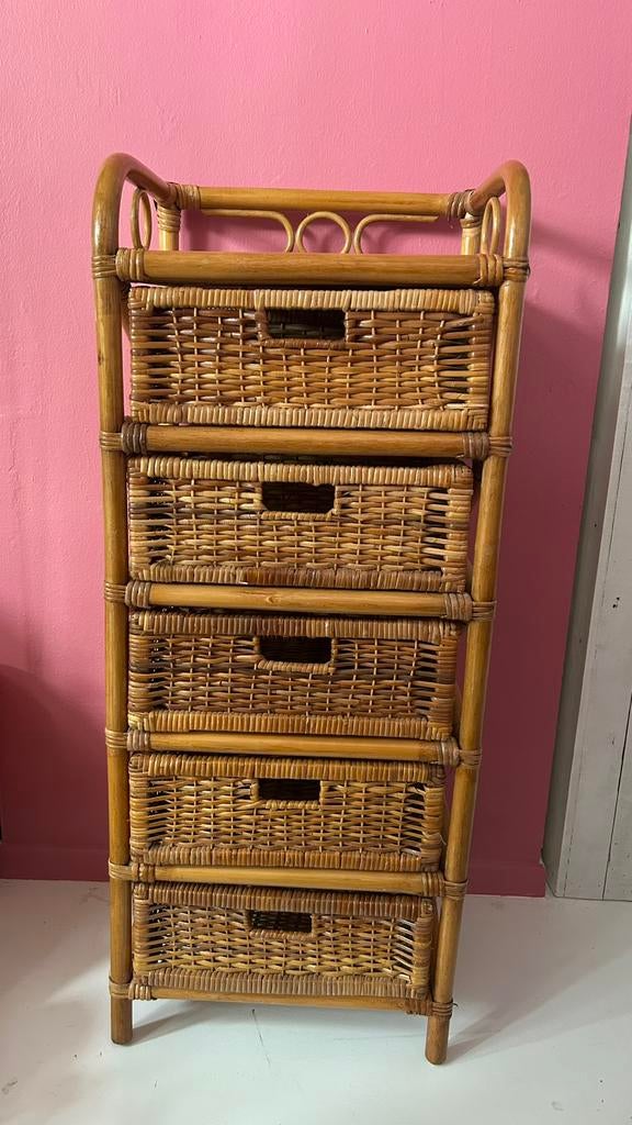 Leuk Rotan kastje, Ophalen, Gebruikt