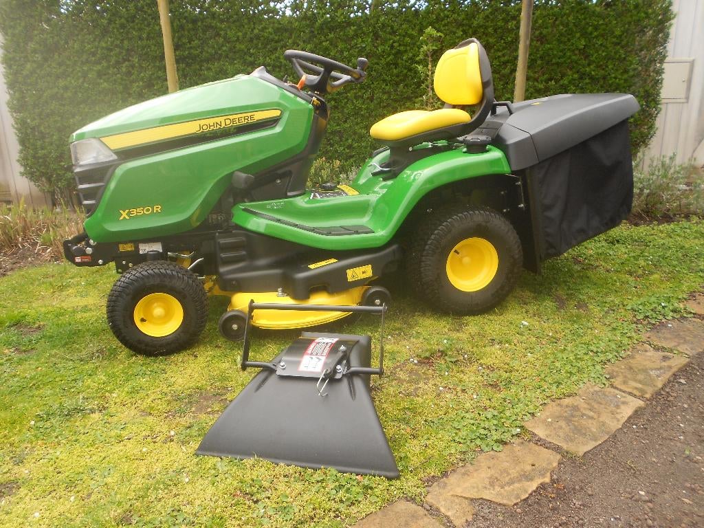 Nieuw model zitmaaier John Deere X350R  25,8 uren., Tuin en Terras, Nieuw, 90 tot 120 cm, Opvangbak, Ophalen