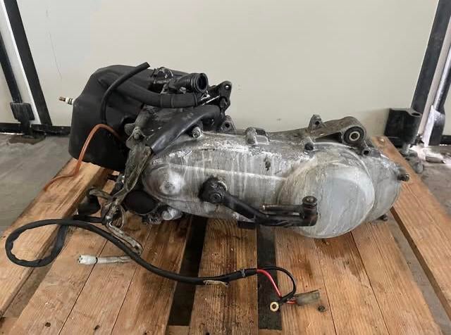 Piaggio zip 70cc motorblok, Fietsen en Brommers, Brommeronderdelen | Scooters, Zo goed als nieuw, Piaggio, Blok, Verzenden