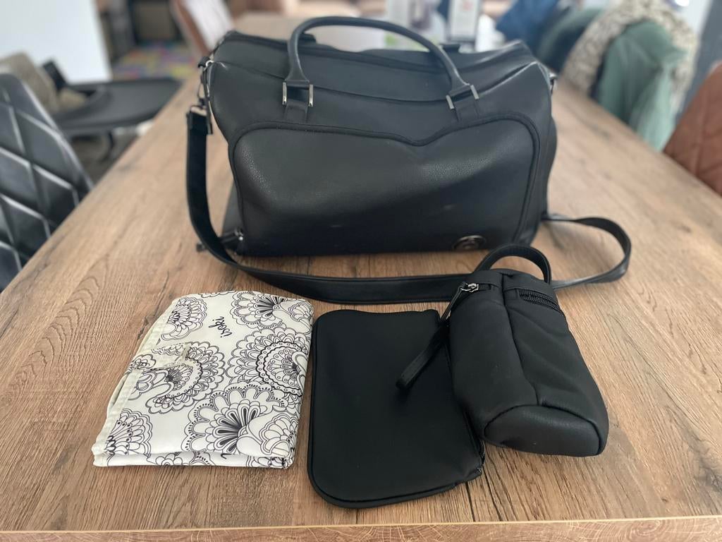 Luiertas isoki, Kinderen en Baby's, Luiertassen, Ophalen, Zo goed als nieuw, Schoudertas