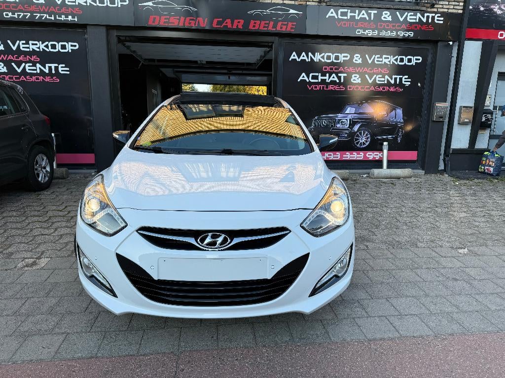 Hyundai i40 i40 SW 1.7 CRDi Style ISG 1er main Full Option, Autos, Cuir, Euro 5, Achat, Entreprise