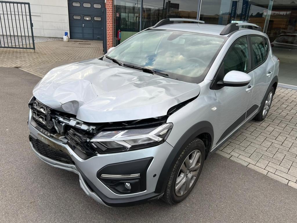 Dacia Sandero 3 Stepway automatique accidentée schadewagen, Auto's, Dacia, Automaat, Euro 6, Particulier, Sandero
