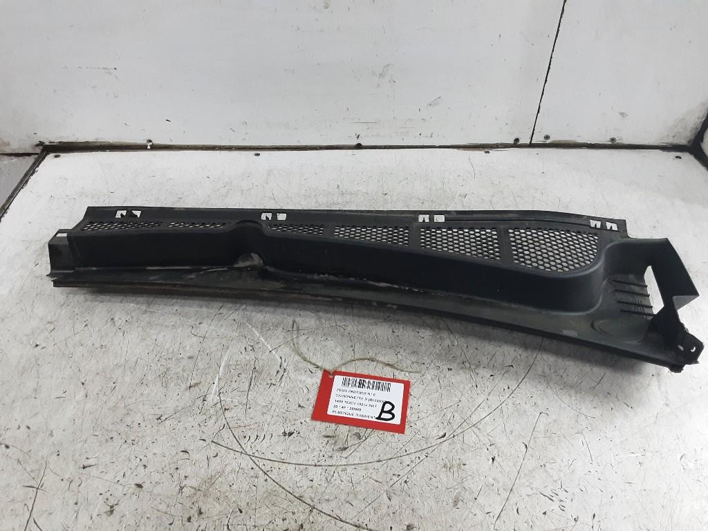 SIERLIJSTEN VOORRUIT Peugeot Partner (EA / / EF / EN / EU), Auto-onderdelen, Gebruikt, Voor, Mevr. I. Hauben, Rue de l'Espoir 34 34
4030  GRIVEGNÉE, BE