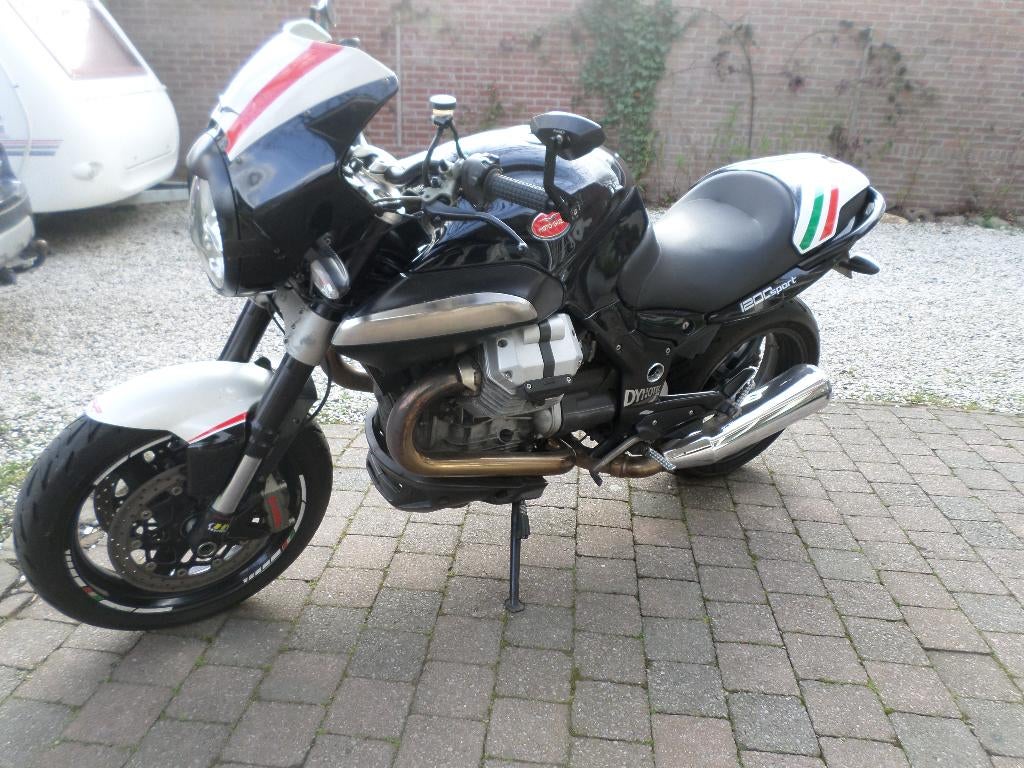 Moto Guzzi 1200 sport, Motoren, Cardan-aandrijving, 2 cilinders, Motorrijbewijs A, Meer dan 35 kW