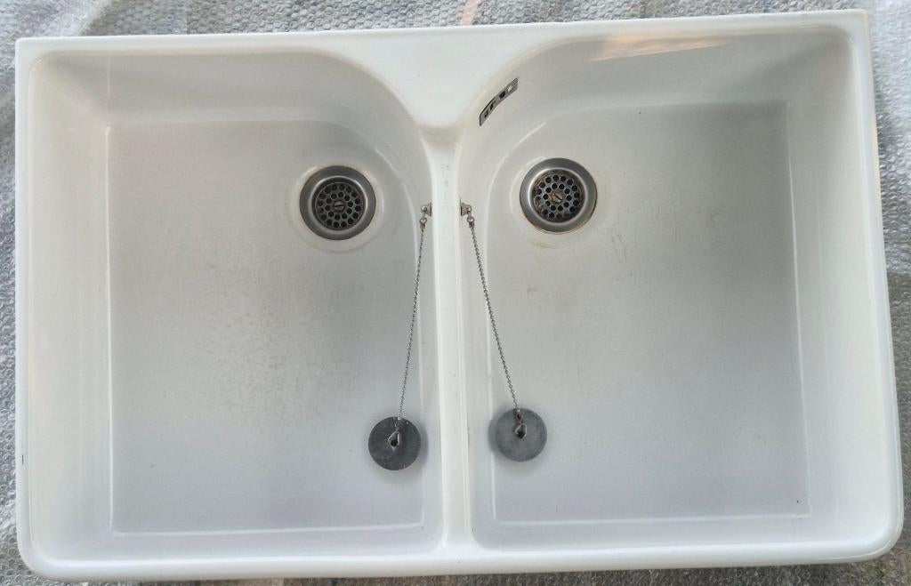 Ruime dubbele spoelbak, Ophalen, Gebruikt, Wit, 50 tot 100 cm