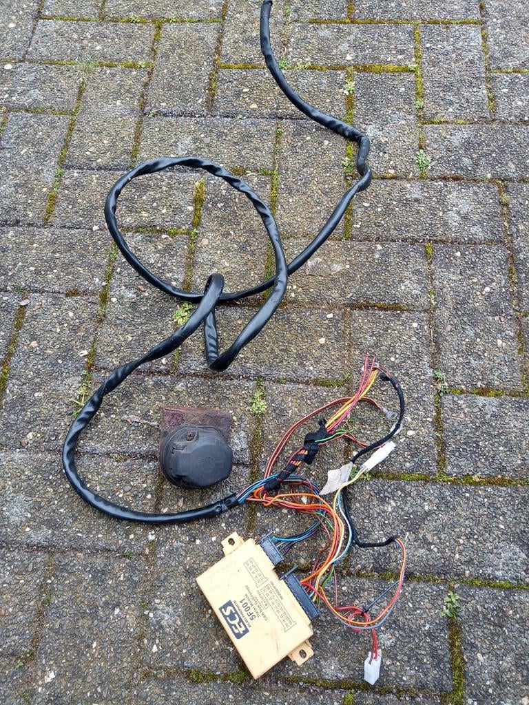 Attelage avec armoire ECS, Autos : Pièces & Accessoires, Enlèvement ou Envoi