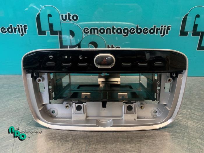 Paniekverlichtings Schakelaar van een Fiat Punto Evo (Punto, Gebruikt, -, -, Ophalen of Verzenden