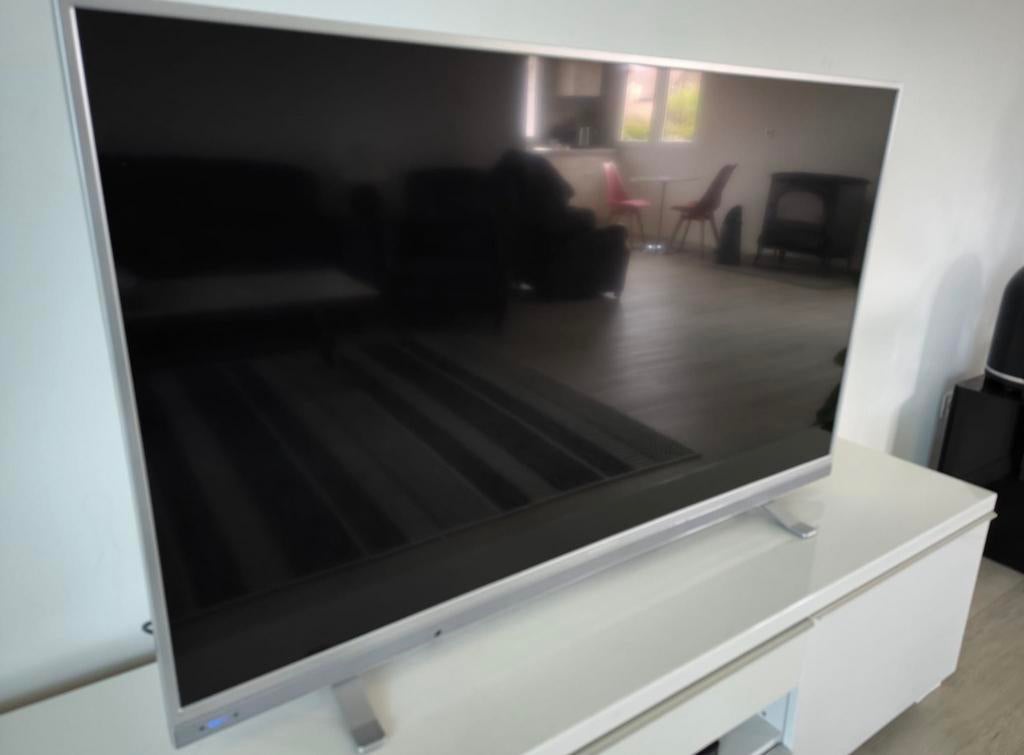 Televisie Grundig, Ophalen, Zo goed als nieuw, Grundig