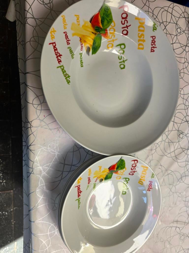 Pasta borden met groot bord extra, Enlèvement, Assiettes(s)