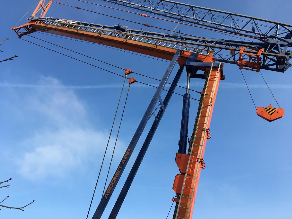 ARCOMAT GRUE (grue de chantier transportable), Articles professionnels, Machines & Construction | Grues & Excavatrices, Enlèvement