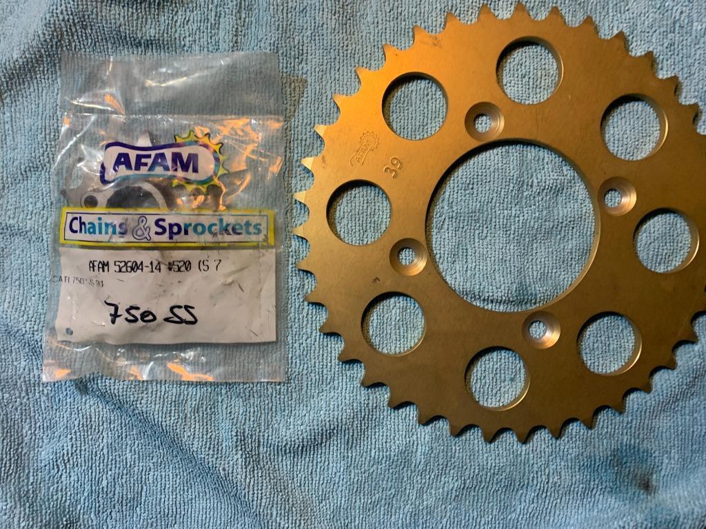 Ducati SuperSport - pignon et couronne, Envoi, Neuf