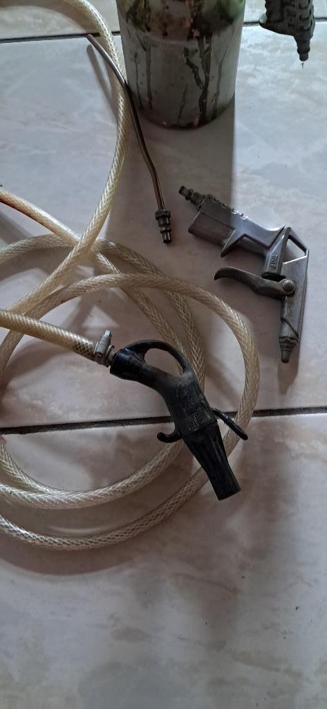 Pulvérisateur de peinture avec réservoir (Airbrush), Enlèvement ou Envoi, Utilisé, Pulvérisateur de peinture ou Pompe à peinture
