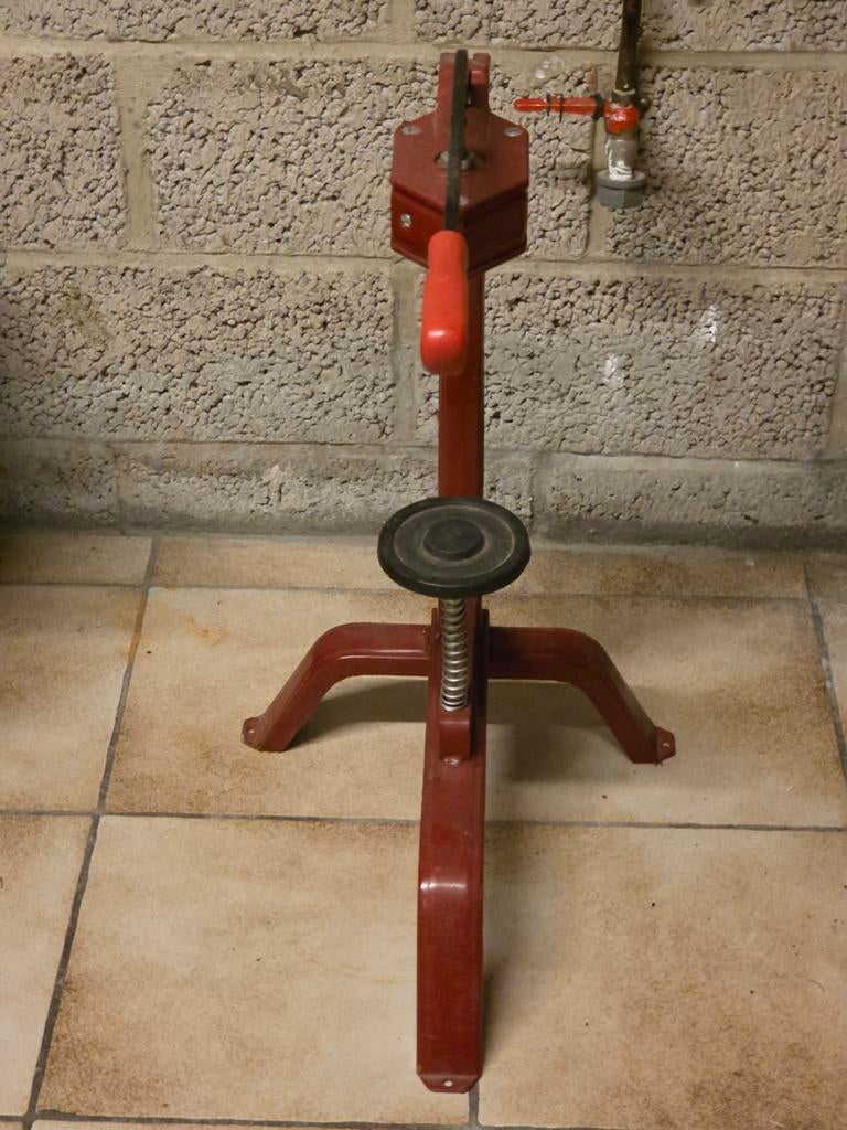 Wijnkurk met driepoot