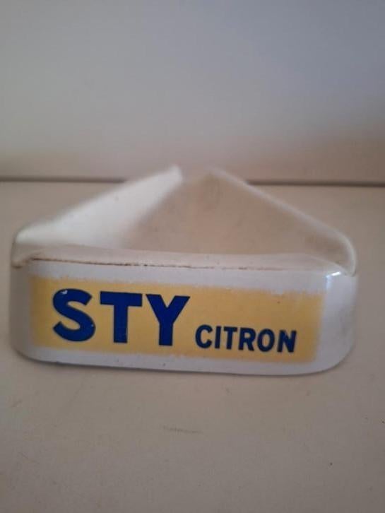 Zeldzame oude asbak limonade STY ceroux mousty, Enlèvement ou Envoi, Comme neuf