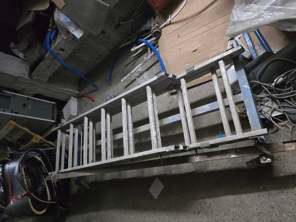 échafaudage aluminium 2m houte, Bricolage & Construction, Échelles & Escaliers, Comme neuf, Enlèvement ou Envoi