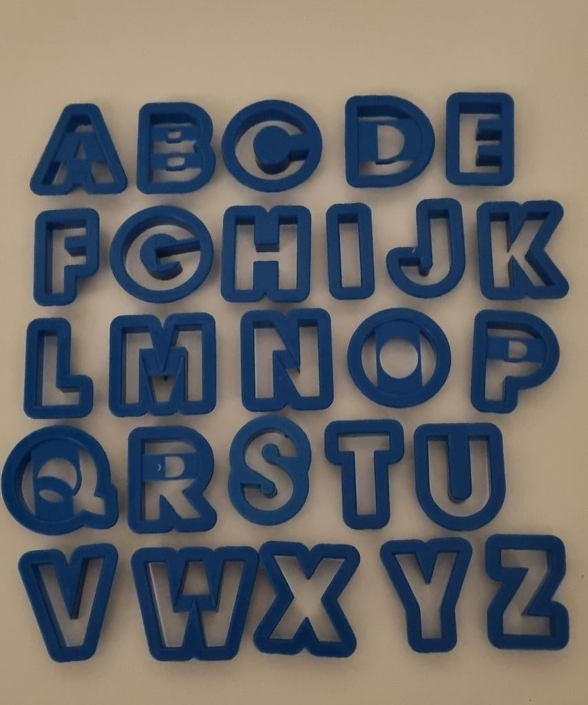 26 letters A-Z koekjesvormers uitsteekvormpjes, Ophalen, Zo goed als nieuw