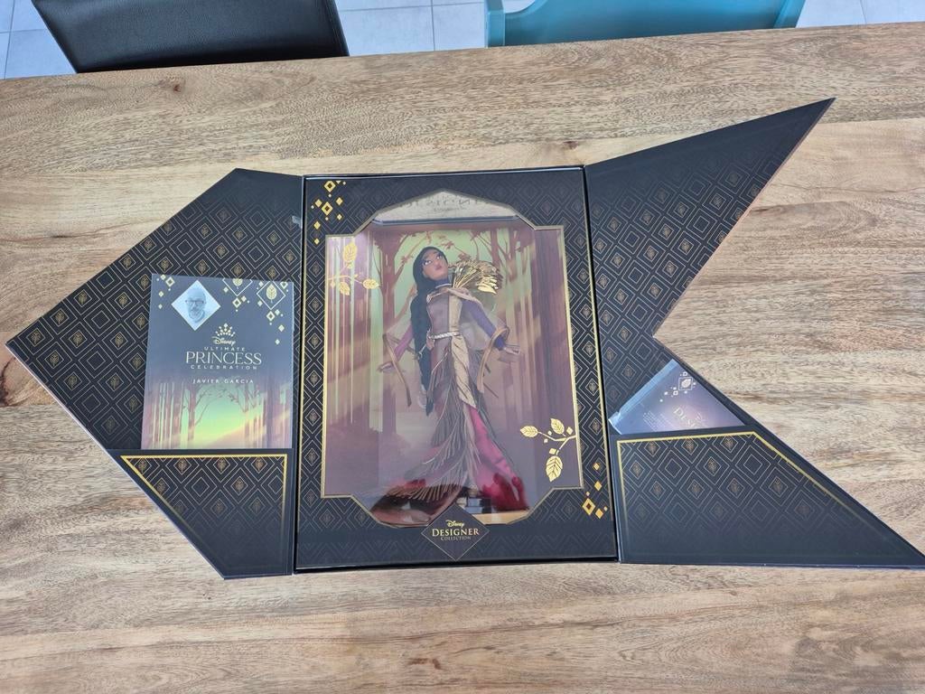 Disney Designer Collection : Pocahontas Doll, Verzamelen, Ophalen of Verzenden, Nieuw, Pop