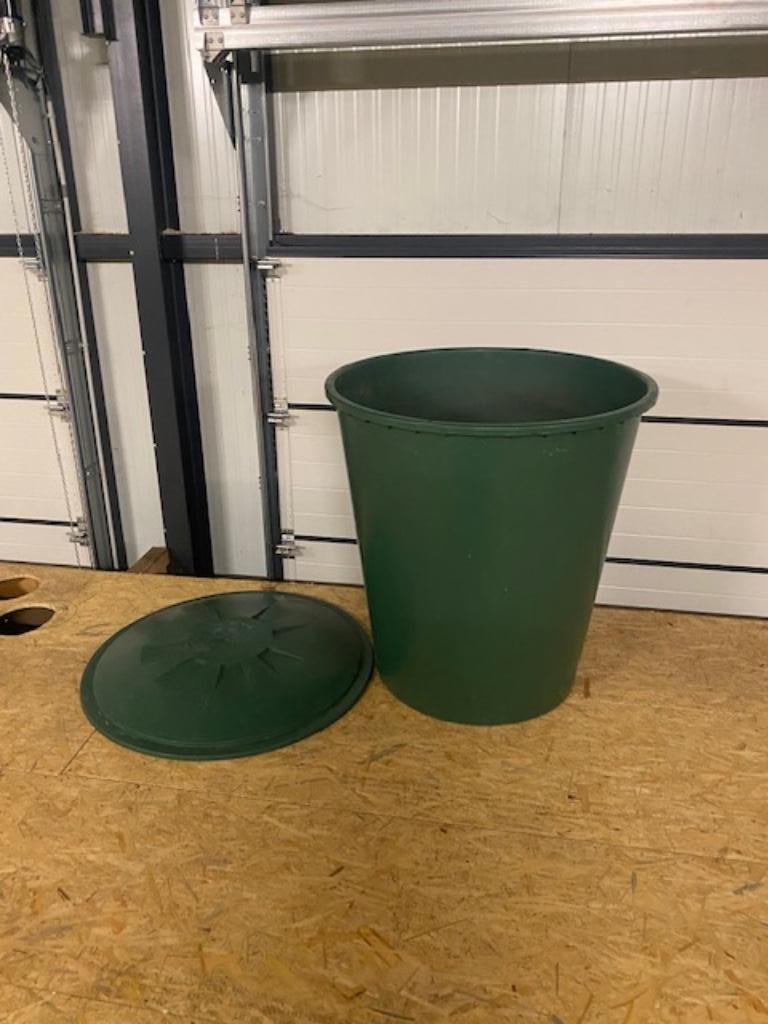 TONNEAU DE PLUIE 510 LITRES VERT + COUVERCLE, 150 litres ou plus, Enlèvement ou Envoi, Comme neuf, Autres matériaux