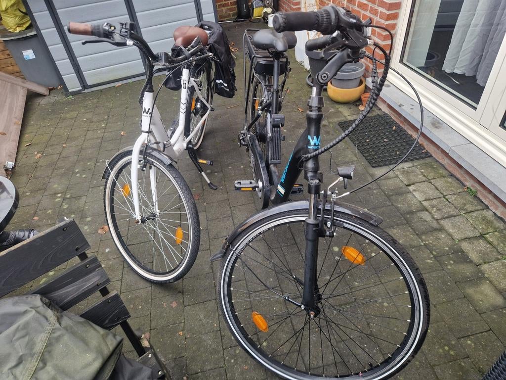 Te koop 2 elektrische fietsen merk wayscral. Wit en zwart, Fietsen en Brommers, Elektrische fietsen, Ophalen of Verzenden, Zo goed als nieuw