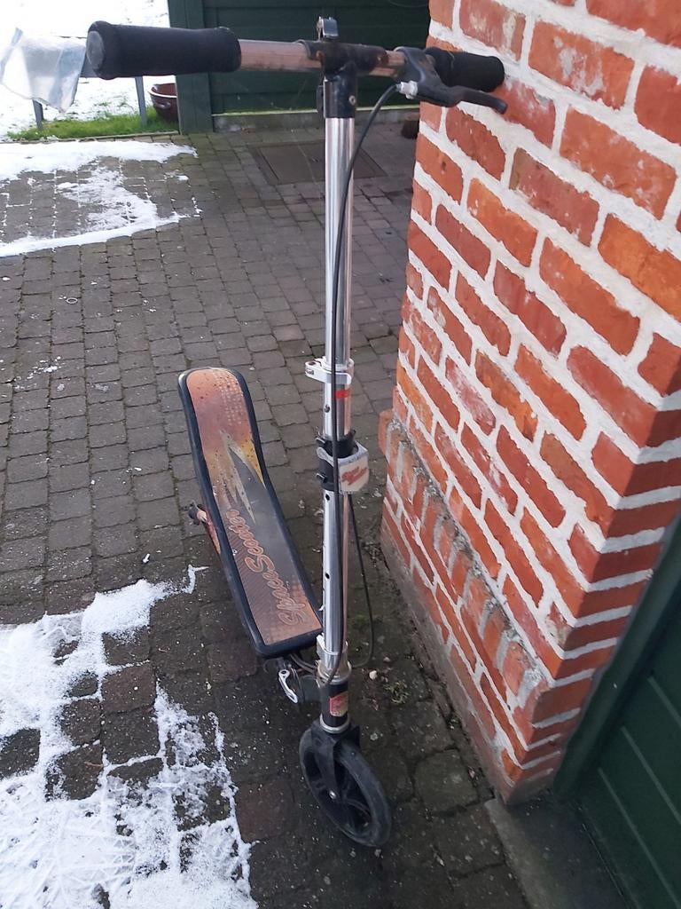 2 Space scooters, Fietsen en Brommers, Steps, Ophalen